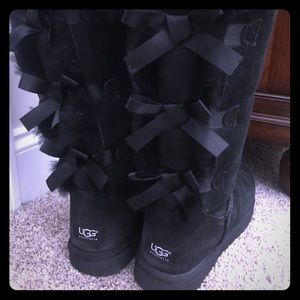 Tall Bailey Bow, Black